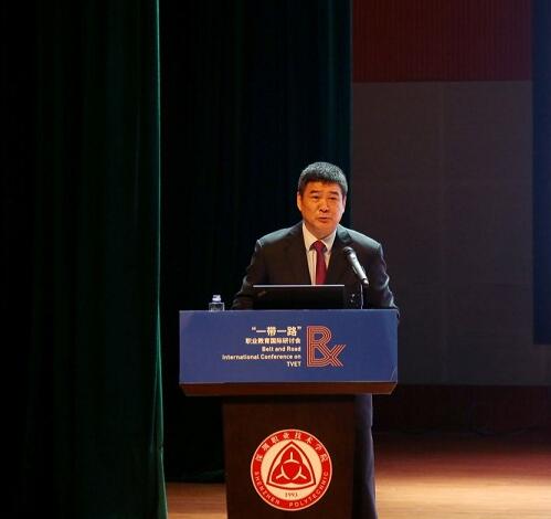 “一帶一路”職業(yè)教育國(guó)際研討會(huì)在深圳職業(yè)技術(shù)學(xué)院召開