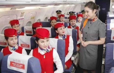 想學民航在秦皇島東方航空服務專業(yè)學校能學什么？