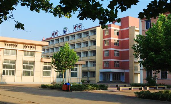 山東龍口礦業(yè)集團(tuán)高級技工學(xué)校有哪些專業(yè)？有電子方面專業(yè)嗎？