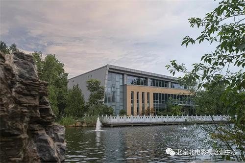 北京有什么不錯的攝影學(xué)校嗎？