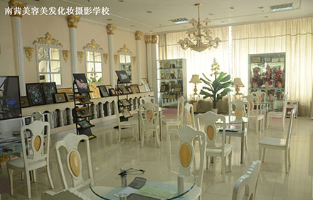 青島哪里可以學習美容美發(fā)專業(yè)？